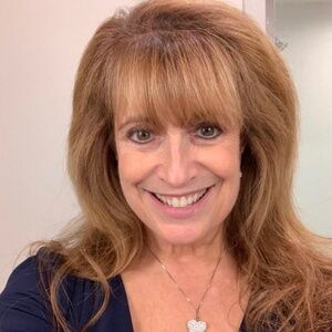 Meet your Posher, Alisa